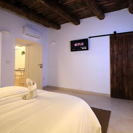 Ai 13 Gradoni Di Chiaia Bed & Breakfast Naples Luaran gambar