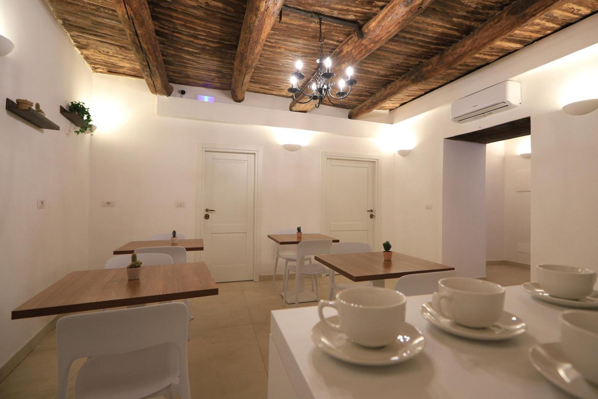 Ai 13 Gradoni Di Chiaia Bed & Breakfast Naples Luaran gambar